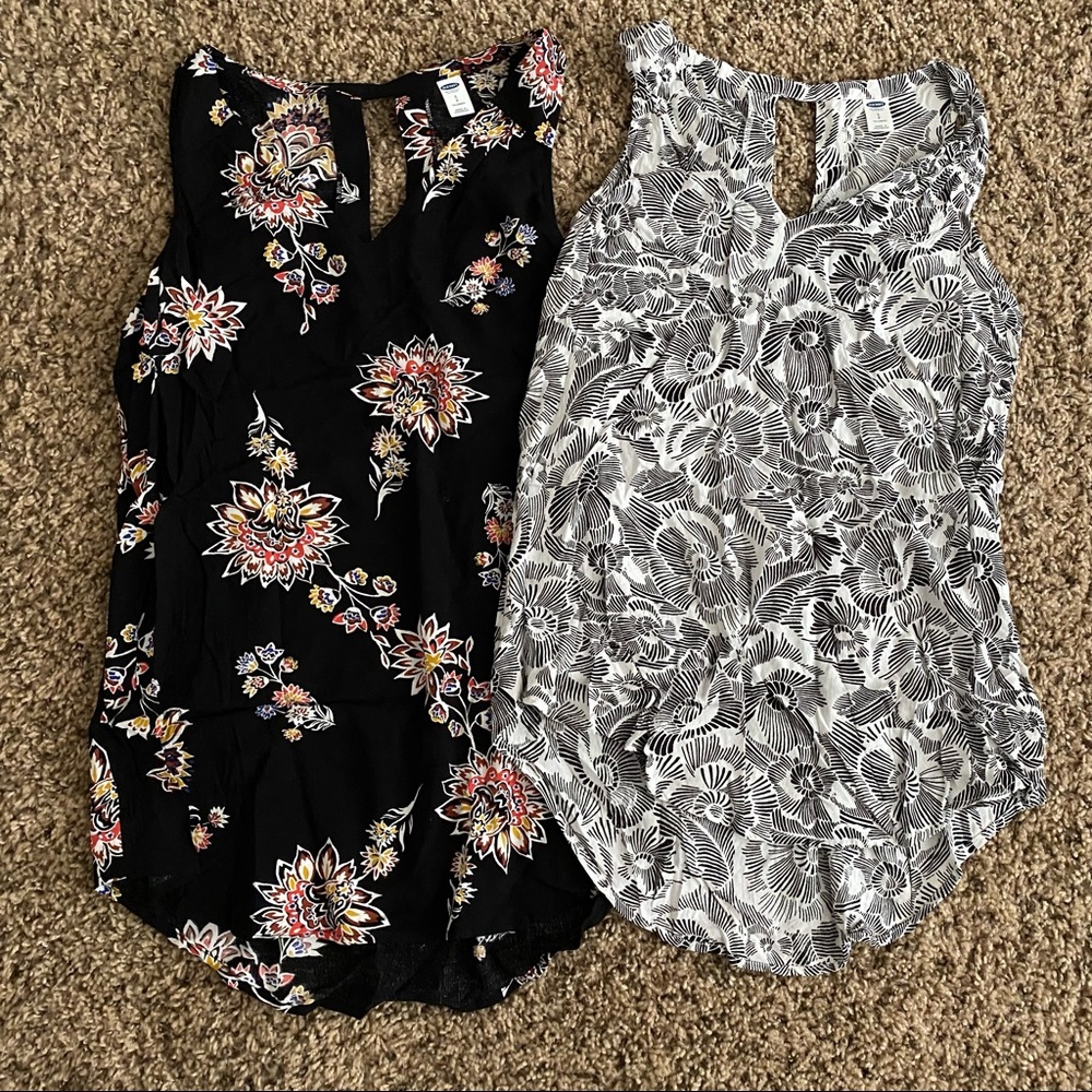 Set of 2 Floral Old Navy Tanks